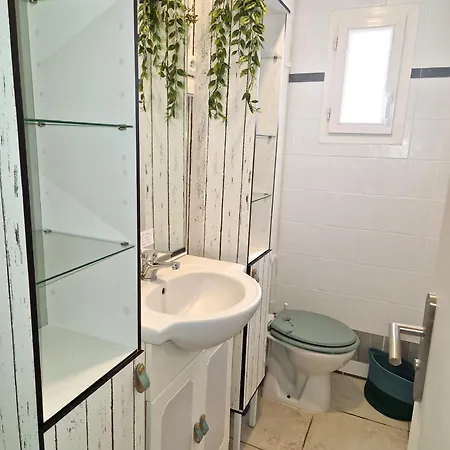 Apartament 2 Pieces En Rez-de-villa Avec Beau Jardin Pres