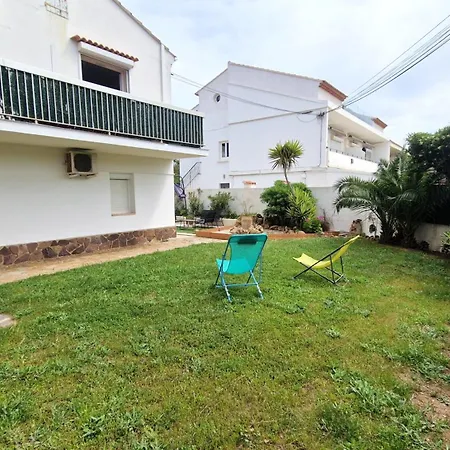 Apartament 2 Pieces En Rez-de-villa Avec Beau Jardin Pres *